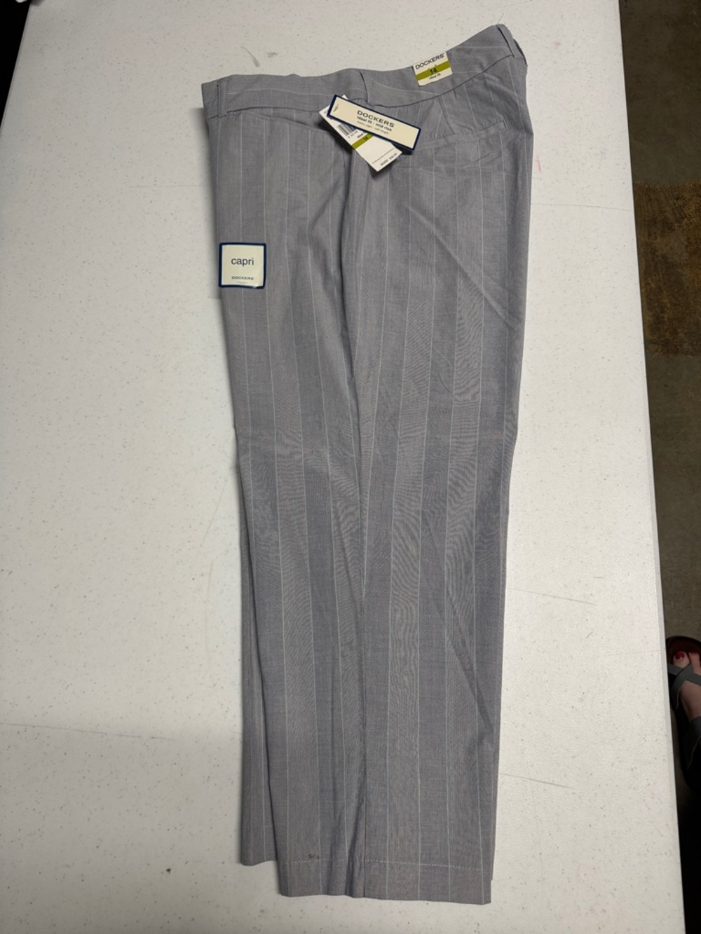 Dockers Women's Light Gray Pinstripe Capri Trousers